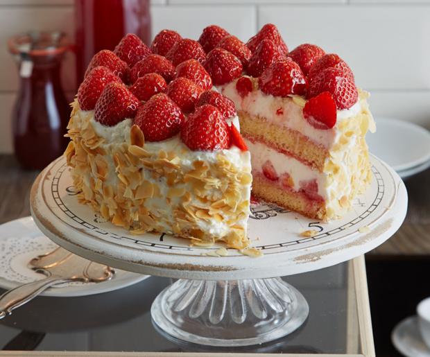 Erdbeer-Raffaello-Torte – Einfache Rezepte